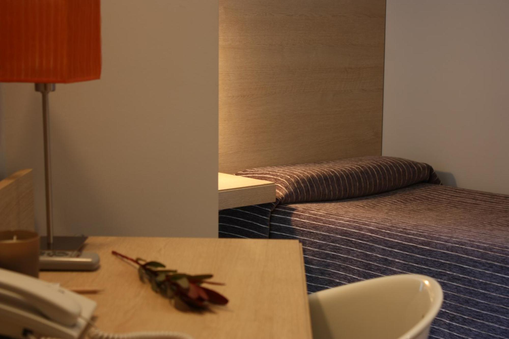 Hotel Pontes Do Eume Puentes de Garcia Rodriguez Room photo